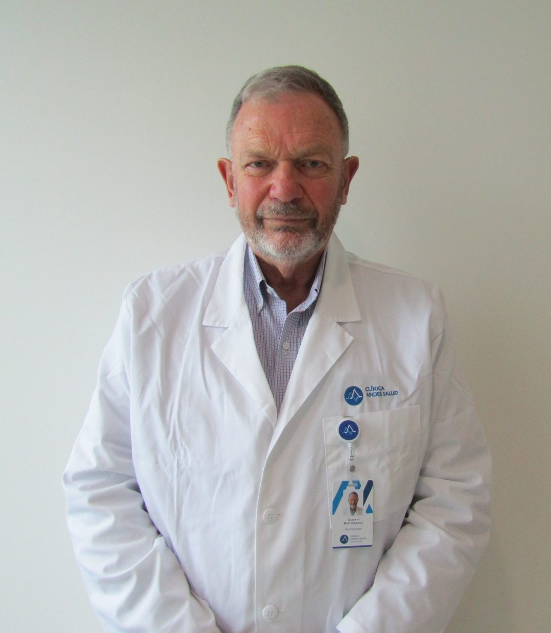 Dr. Gustavo Roll Stiepovic